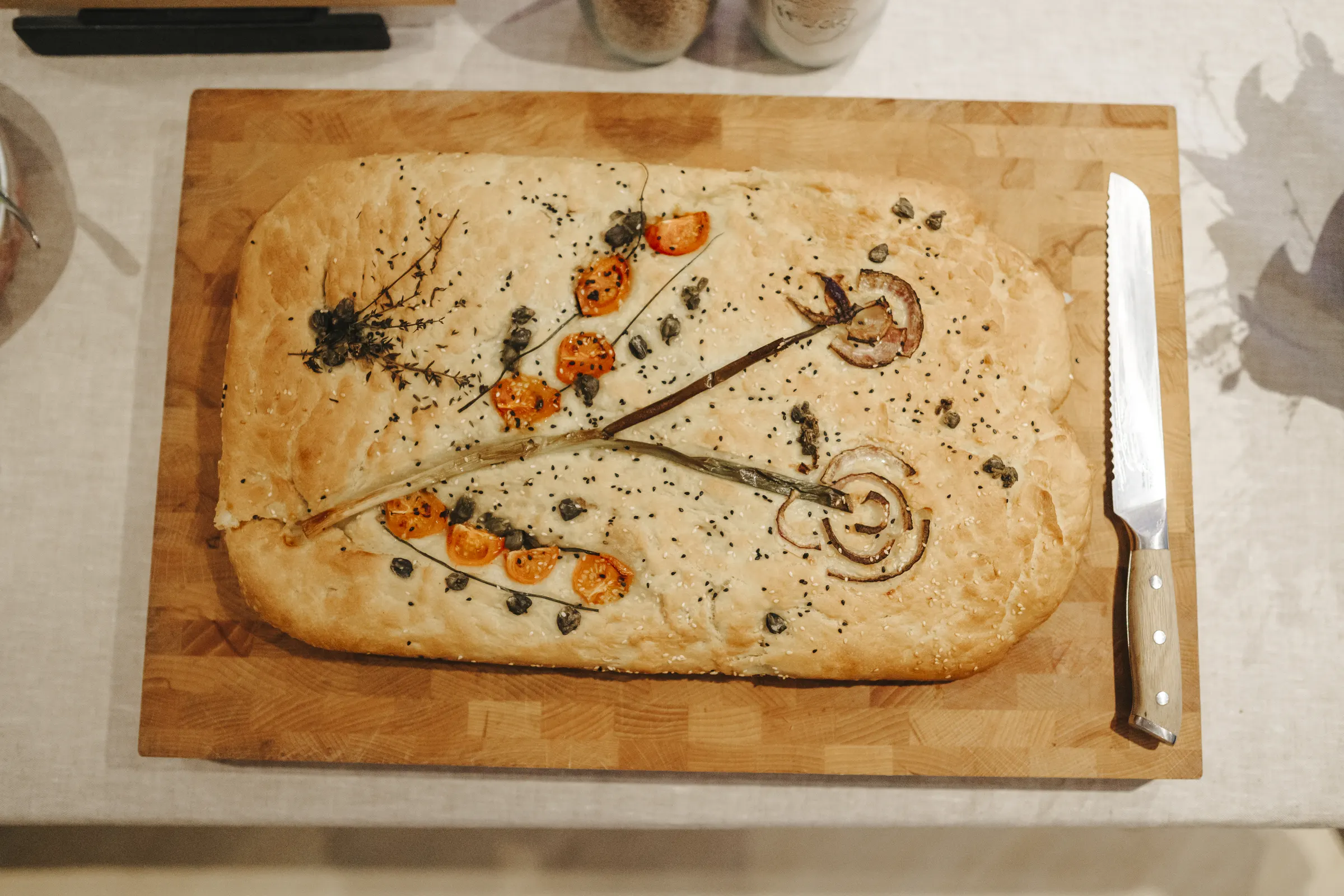 Focaccia und frisches Brot auf dem Hochzeitsbuffet